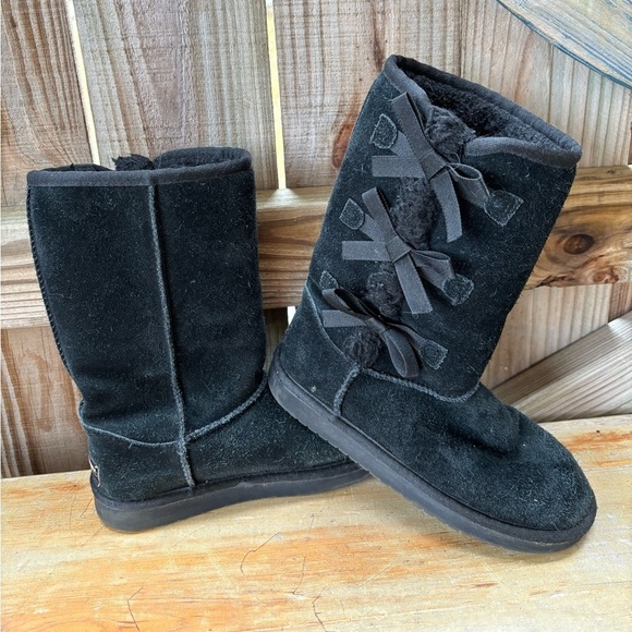 Koolaburra by UGG Victoria Tall Black Suede Pull On Boot with Bows Size 3 - Picture 1 of 12